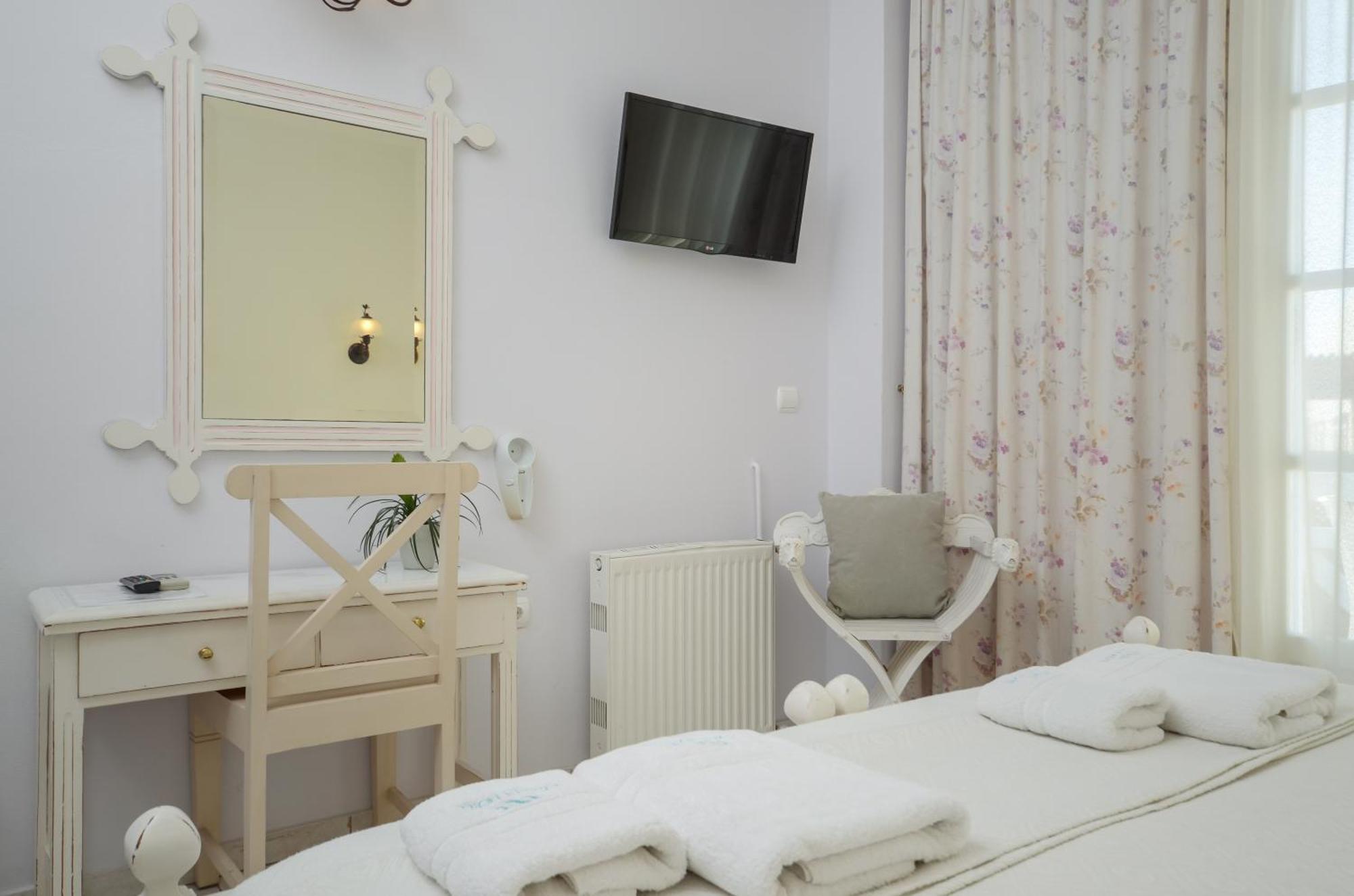 Kymata Hotel Naxos City Экстерьер фото